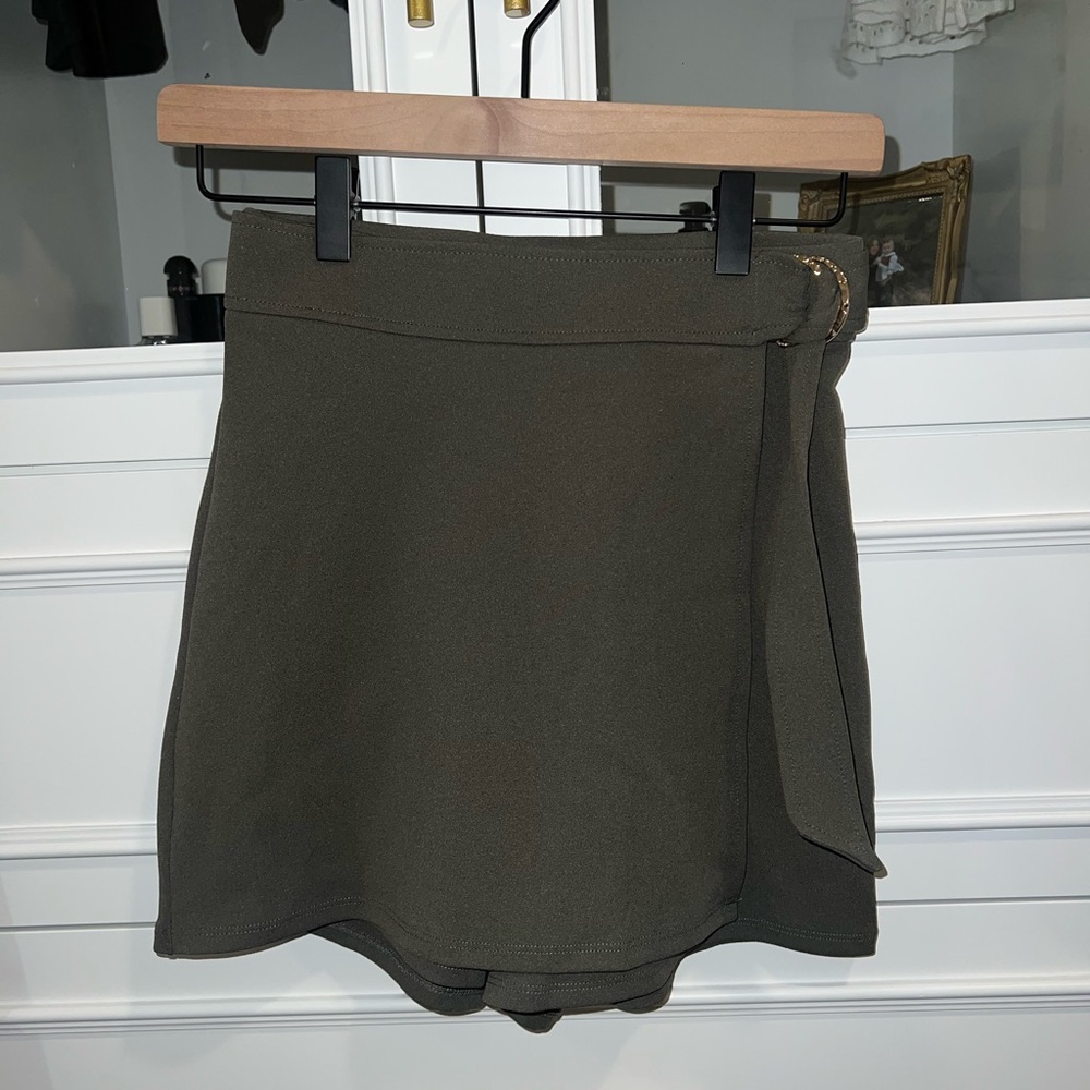 H&M Sage Green Skirt